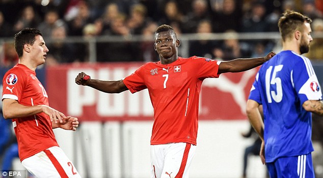 2d401d2400000578-0-image-a-109_1444523627858