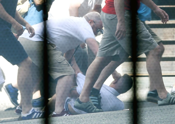 **GRAPHIC WARNING** FAMEFLYNET - Exclusive: England And Russia Football Fans Clash In Marseille