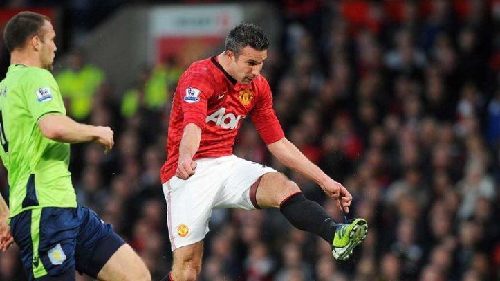 skysports-robin-van-persie-thunder-strike-v-aston-villa-2013_3801769